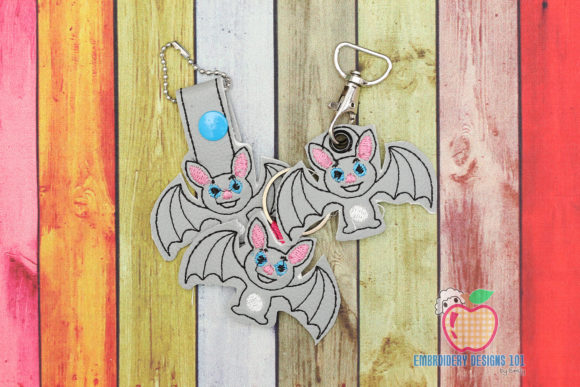 Flying Halloween Bat ITH Snaptab Keyfob